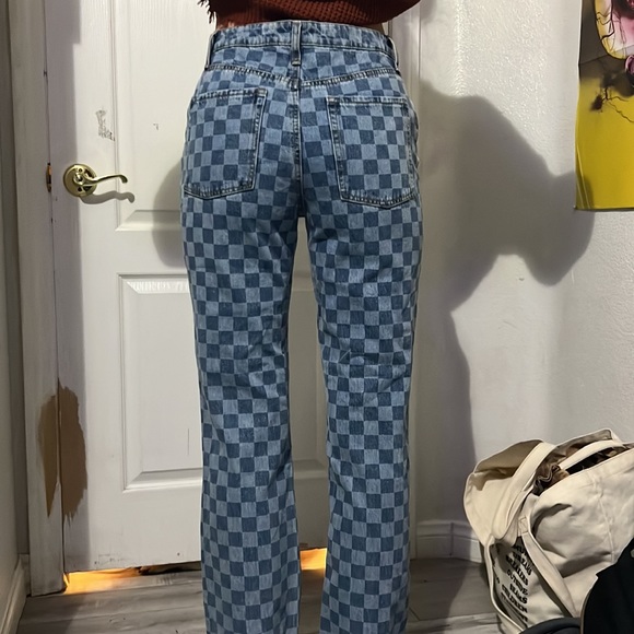 COPY - checkered straight leg jeans! high rise:) 🤍🤍 - Picture 2 of 5